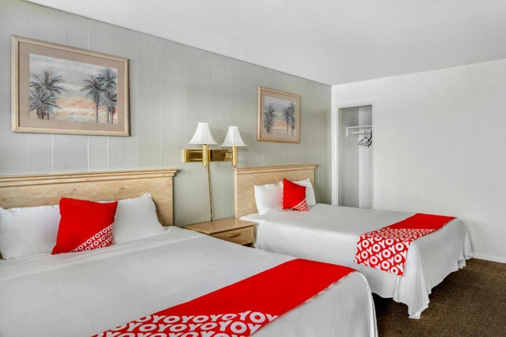 Oyo Gateway Vegas North Strip/fremont St. Area Hotel 2*