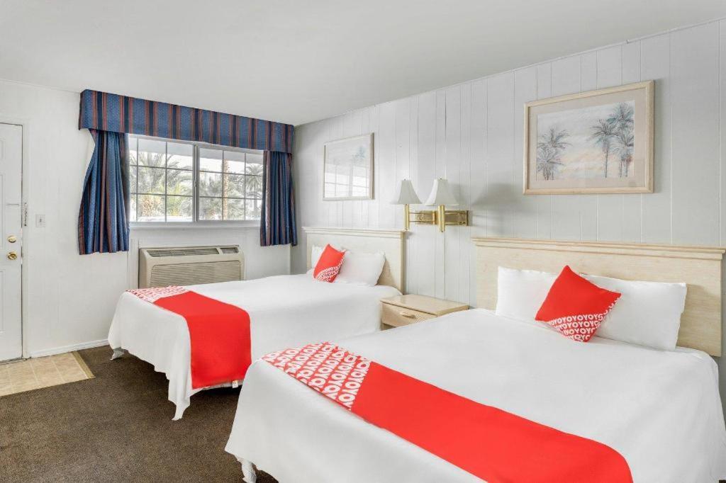 Oyo Gateway Vegas North Strip/fremont St. Area Hotel