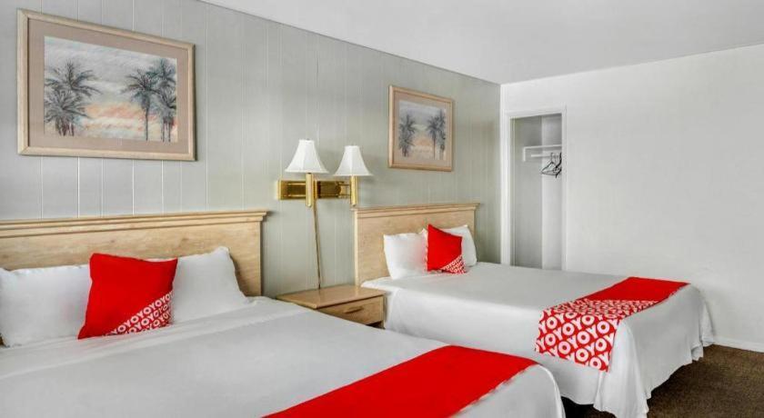 Oyo Gateway Vegas North Strip/fremont St. Area Hotel 2*